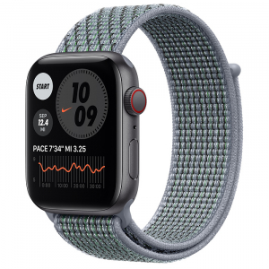 Apple Watch SE // 44мм GPS + Cellular // Корпус из алюминия цвета «серый космос», спортивный браслет Nike цвета «Дымчатый серый» (2020)