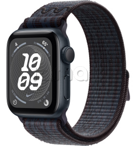 Купить Apple Watch SE // 44мм GPS // Корпус из алюминия цвета «тёмная ночь», спортивный браслет Nike цвета «Черный/синий» (2024)