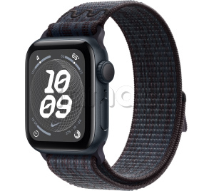 Купить Apple Watch SE // 40мм GPS // Корпус из алюминия цвета «тёмная ночь», спортивный браслет Nike цвета «Черный/синий» (2024)