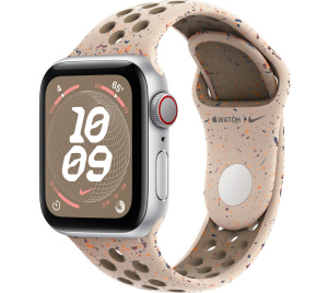 Apple Watch SE // 40мм GPS+Cellular // Корпус из алюминия серебристого цвета, спортивный ремешок Nike цвета «Пустынный камень» (2024)
