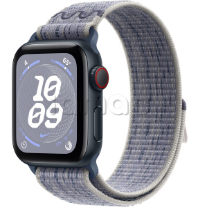 Купить Apple Watch SE // 44мм GPS+Cellular // Корпус из алюминия цвета «тёмная ночь», спортивный браслет Nike цвета «Серый/синий» (2024)
