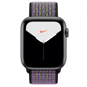 Купить Apple Watch Series 5 // 40мм GPS // Корпус из алюминия цвета «серый космос», спортивный браслет Nike цвета «песчаная пустыня/салатовый»