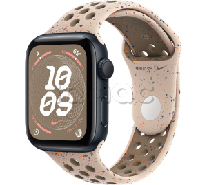 Купить Apple Watch SE // 40мм GPS // Корпус из алюминия цвета «тёмная ночь», спортивный ремешок Nike цвета «Пустынный камень» (2024)