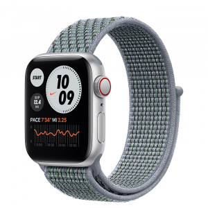 Apple Watch SE // 40мм GPS + Cellular // Корпус из алюминия серебристого цвета, спортивный браслет Nike цвета «Дымчатый серый» (2020)