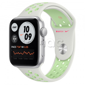 Купить Apple Watch SE // 44мм GPS // Корпус из алюминия серебристого цвета, спортивный ремешок Nike цвета «Еловая дымка/пастельный зелёный» (2020)