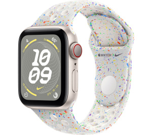 Apple Watch SE // 40мм GPS+Cellular // Корпус из алюминия цвета «сияющая звезда», спортивный ремешок Nike цвета «Чистая платина» (2024)