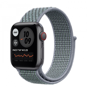 Apple Watch SE // 40мм GPS + Cellular // Корпус из алюминия цвета «серый космос», спортивный браслет Nike цвета «Дымчатый серый» (2020)