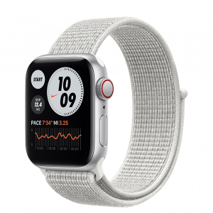 Apple Watch SE // 40мм GPS + Cellular // Корпус из алюминия серебристого цвета, спортивный браслет Nike цвета «Снежная вершина» (2020)