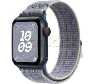 Купить Apple Watch SE // 40мм GPS+Cellular // Корпус из алюминия цвета «тёмная ночь», спортивный браслет Nike цвета «Серый/синий» (2024)