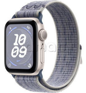 Купить Apple Watch SE // 44мм GPS // Корпус из алюминия цвета «сияющая звезда», спортивный браслет Nike цвета «Серый/синий» (2024)