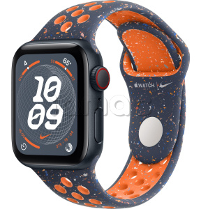 Купить Apple Watch SE // 44мм GPS+Cellular // Корпус из алюминия цвета «тёмная ночь», спортивный ремешок Nike цвета «Синее пламя» (2024)