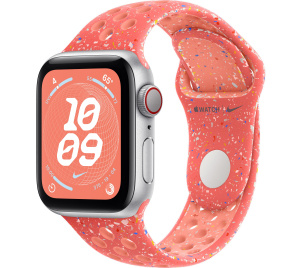 Apple Watch SE // 40мм GPS+Cellular // Корпус из алюминия серебристого цвета, спортивный ремешок Nike цвета «Волшебный уголек» (2024)