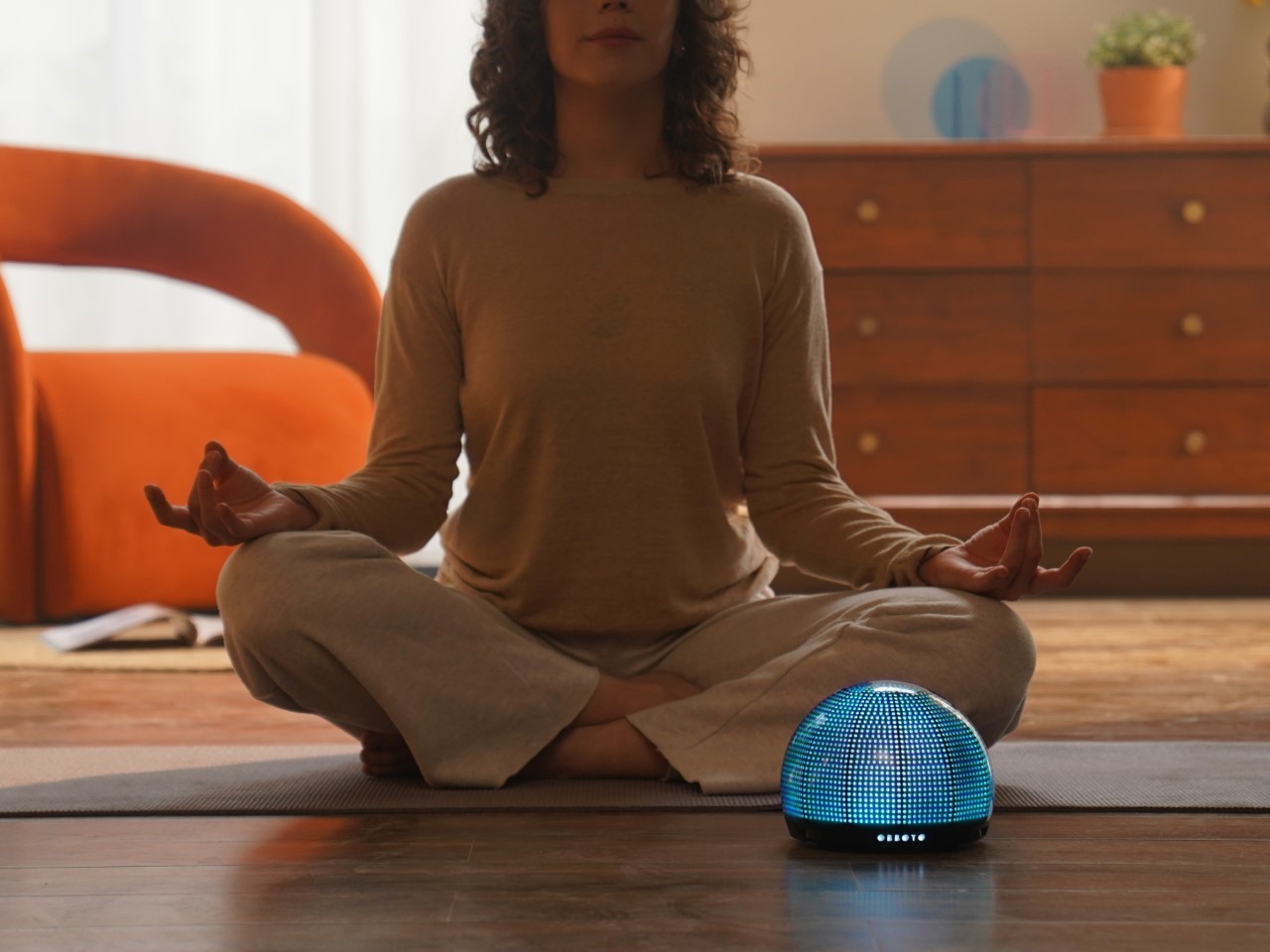 obboto_mini_sphere_glowbot_6.jpg obboto_mini_sphere_glowbot_6.jpg