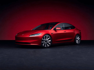 Tesla Model 3 Performance, Red Multi-Coat
