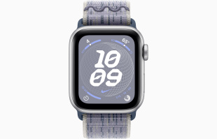Apple Watch SE // 44мм GPS+Cellular // Корпус из алюминия серебристого цвета, спортивный браслет Nike цвета «Серый/синий» (2024)