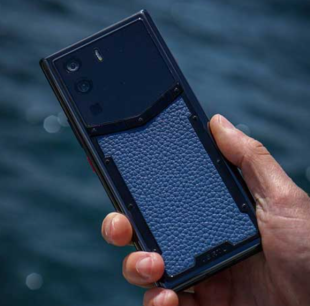 Телефон Vertu METAVERTU 5G Web3, Calf Leather (Gentleman Blue/Синий)