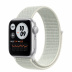 Apple Watch SE // 40мм GPS // Корпус из алюминия серебристого цвета, спортивный браслет Nike цвета «Еловая дымка» (2020)