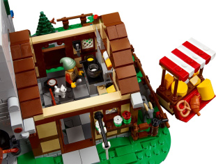 Конструктор Lego Icons Городская площадь Medieval Town Square (10332)