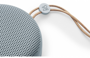 Портативная акустическая система Bang & Olufsen BeoPlay A1 / Небесный (Sky)