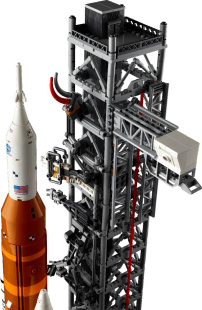 Конструктор Lego Icons NASA Artemis Space Launch System (10341)