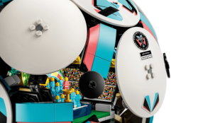 Конструктор Lego Editions Soccer Ball (43019)