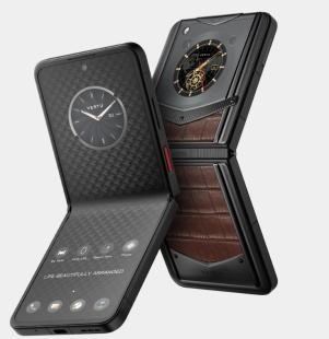 Телефон Vertu IRONFLIP Alligator Leather (Amber brown/Янтарно-коричневый)