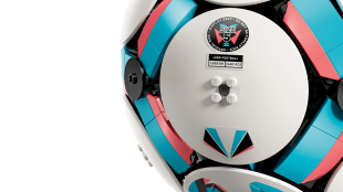 Конструктор Lego Editions Soccer Ball (43019)