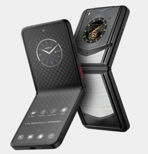 Телефон Vertu IRONFLIP Alligator Leather (Creamy white/Кремово-белый)