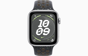 Apple Watch SE // 40мм GPS // Корпус из алюминия серебристого цвета, спортивный ремешок Nike цвета «Полуночное небо» (2024)