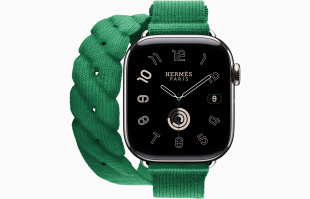 Apple Watch Series 10 Hermès // 42мм GPS+Cellular // Корпус из титана серебристого цвета, ремешок Torsade Double Tour цвета Vert Moyen