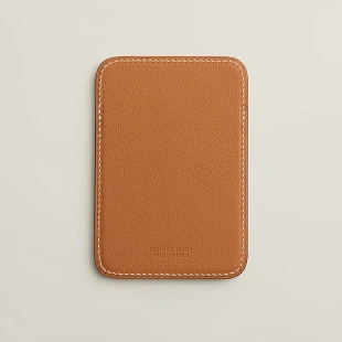 Чехол-бумажник Hermès "Saut Hermès" с MagSafe для iPhone, цвет Gold / Золото