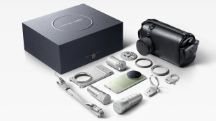 Смартфон vivo X300 Ultra Photography Kit с фотонабором, 16Гб/512Гб (Silver)