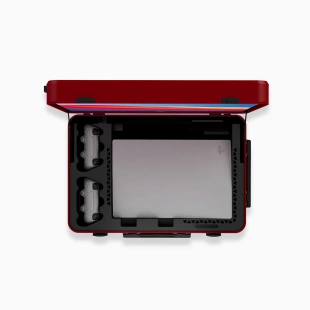 Портативный игровой кейс с монитором POGA Lux для Playstation 5 (только кейс, без консоли) ( Red)